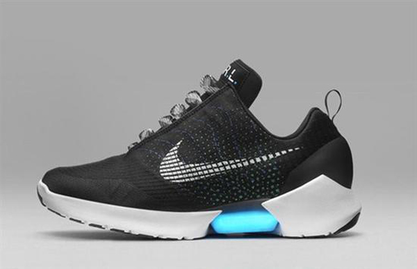 趣味纺织｜不用动手鞋子自己穿！自动系鞋带也不满足“懒癌”们的需求了